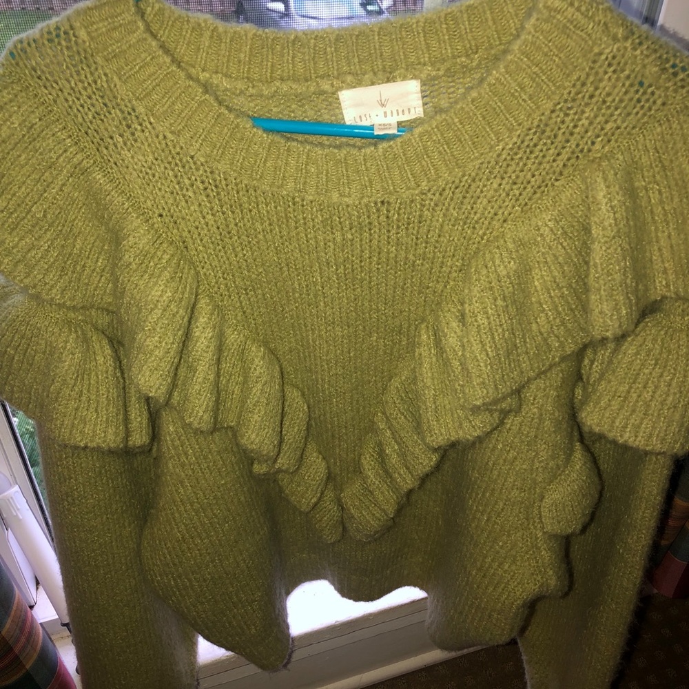 💚Beautiful Green Sweater!
